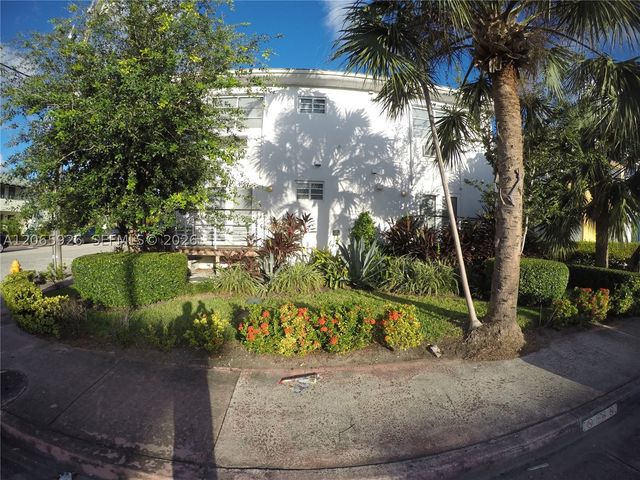 540 74th St 15, Miami Beach, FL 33141