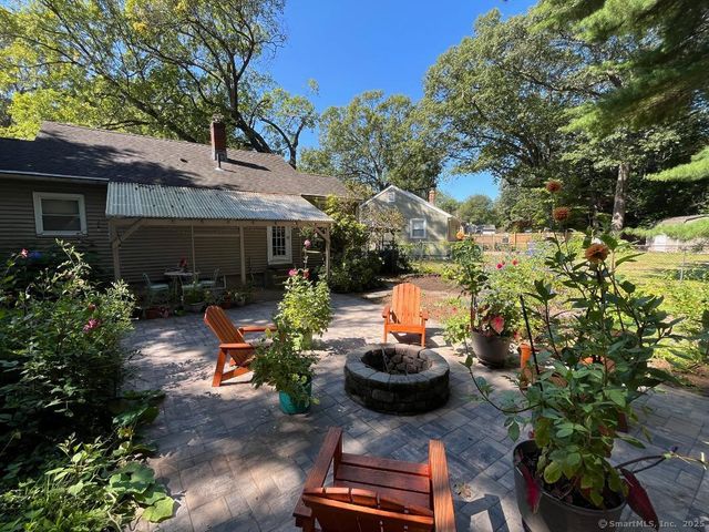 149 Deepwood Drive, Manchester, CT 06040