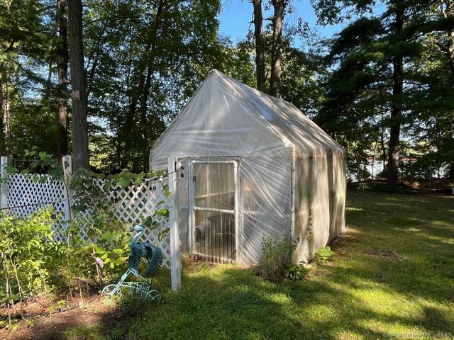 149 Deepwood Drive, Manchester, CT 06040