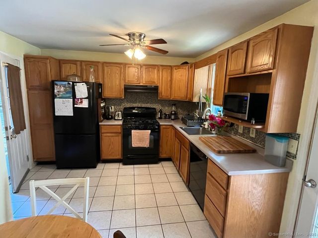 149 Deepwood Drive, Manchester, CT 06040