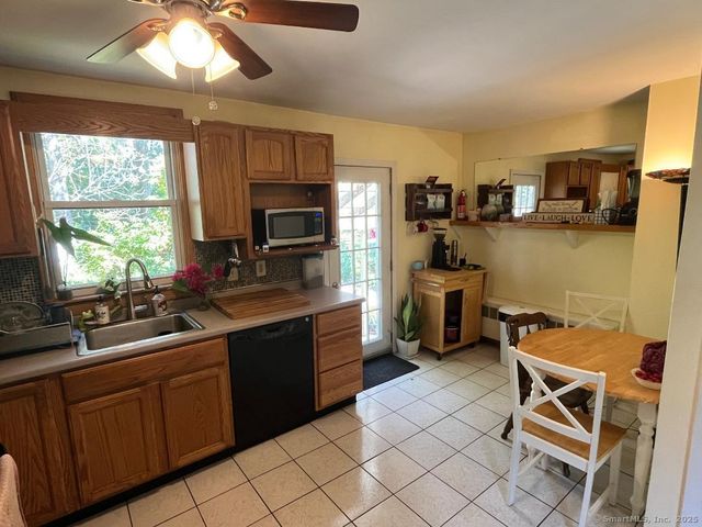 149 Deepwood Drive, Manchester, CT 06040