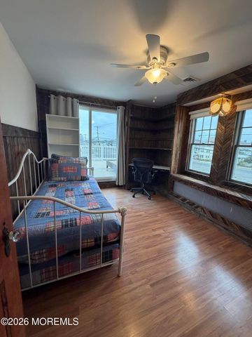 67 E Street, Seaside Park, NJ 08752