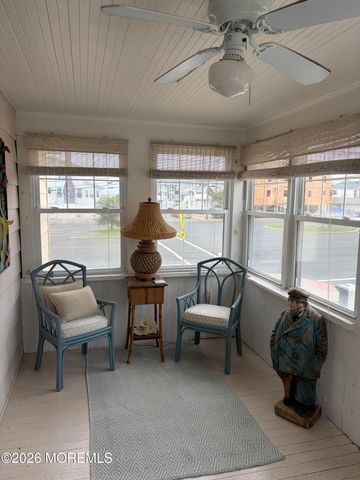 67 E Street, Seaside Park, NJ 08752