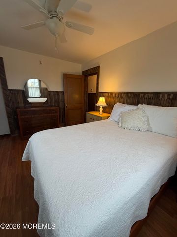 67 E Street, Seaside Park, NJ 08752