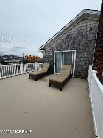 67 E Street, Seaside Park, NJ 08752