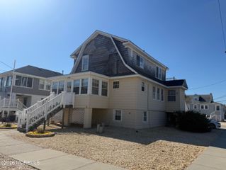 67 E Street, Seaside Park, NJ 08752