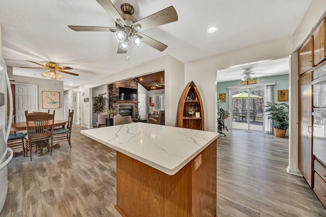 90 Middlecreek CT, Moneta, VA 24121