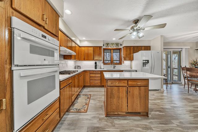 90 Middlecreek CT, Moneta, VA 24121