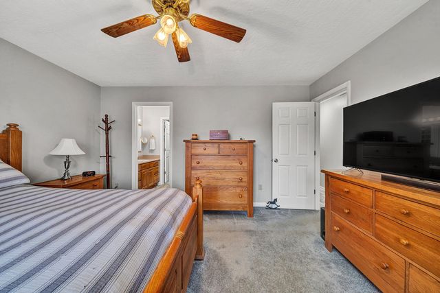 90 Middlecreek CT, Moneta, VA 24121