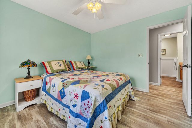 90 Middlecreek CT, Moneta, VA 24121