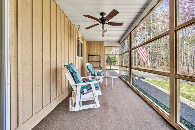 90 Middlecreek CT, Moneta, VA 24121