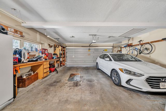 90 Middlecreek CT, Moneta, VA 24121