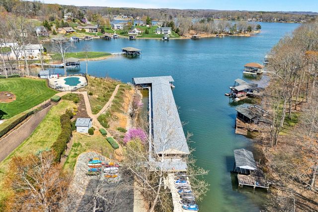 90 Middlecreek CT, Moneta, VA 24121