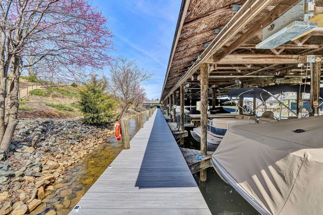 90 Middlecreek CT, Moneta, VA 24121