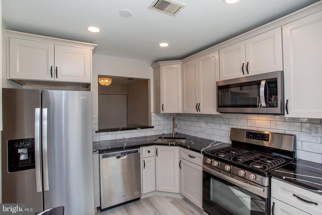 5017 HOPKINS CT, Southampton, PA 18966