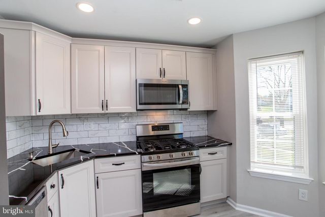 5017 HOPKINS CT, Southampton, PA 18966
