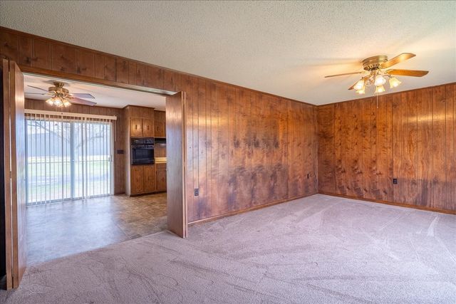 717 Brenda Ave, Loretto, TN 38469