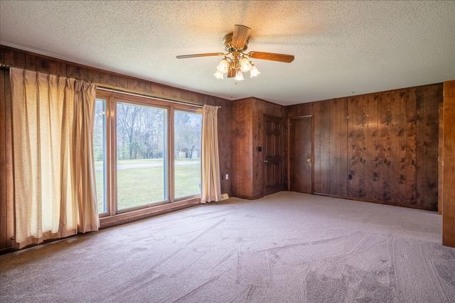 717 Brenda Ave, Loretto, TN 38469