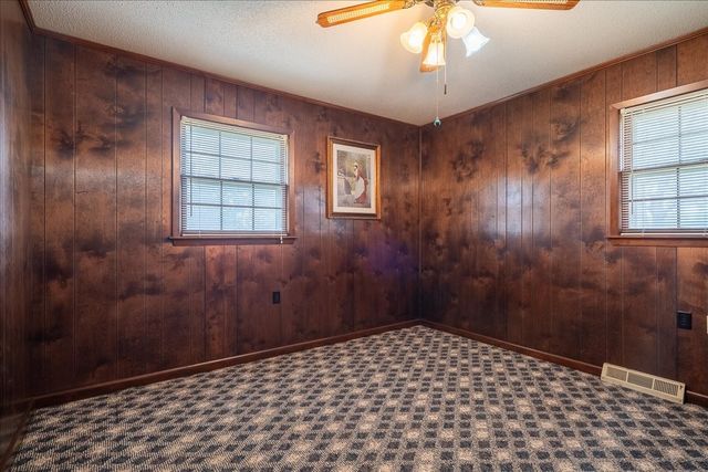 717 Brenda Ave, Loretto, TN 38469