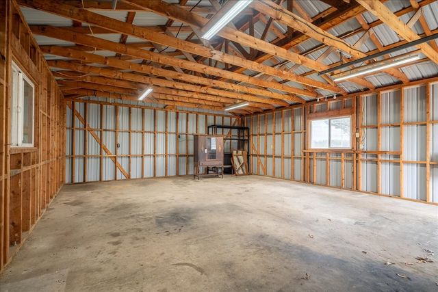 717 Brenda Ave, Loretto, TN 38469