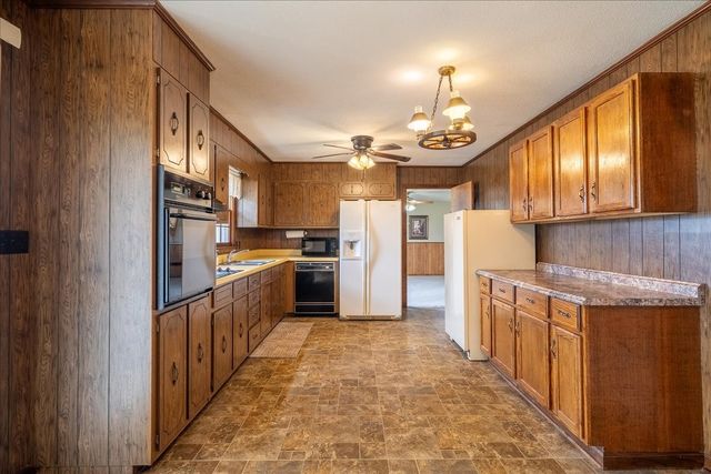 717 Brenda Ave, Loretto, TN 38469