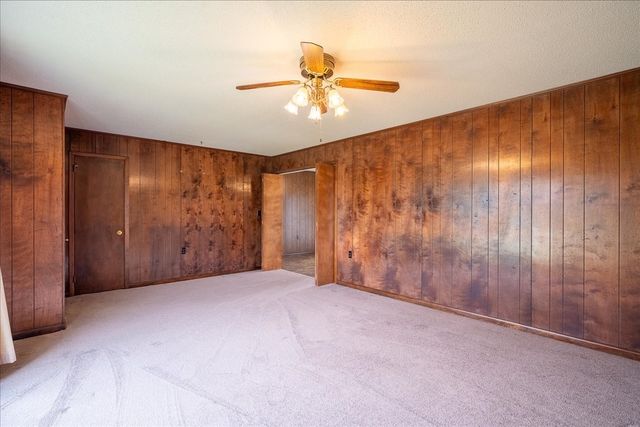 717 Brenda Ave, Loretto, TN 38469