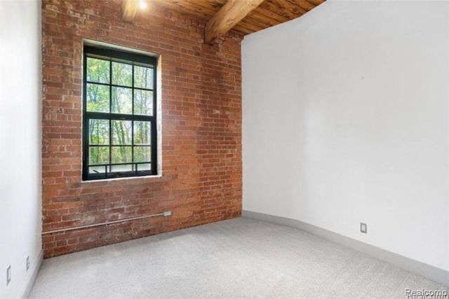 6533 E Jefferson Avenue 124, Detroit, MI 48207