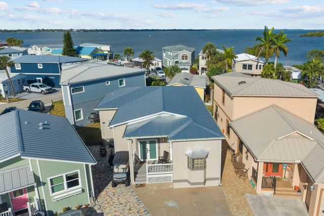 561 Nettles Boulevard, Jensen Beach, FL 34957