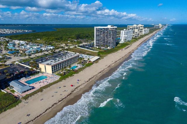 561 Nettles Boulevard, Jensen Beach, FL 34957