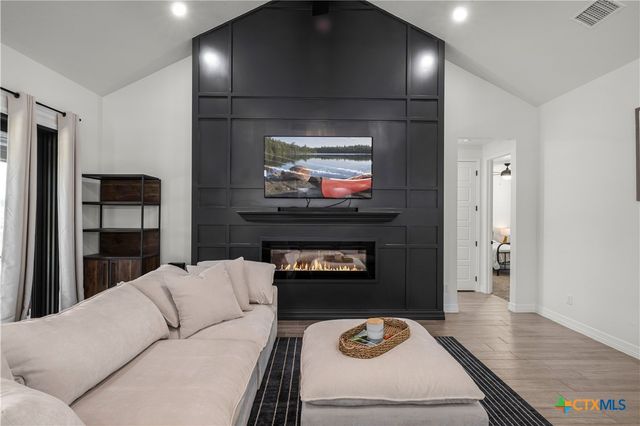 4145 Turning Leaf Drive, Nolanville, TX 76559