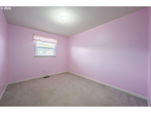 2580 ELYSIUM Ave, Eugene, OR 97401