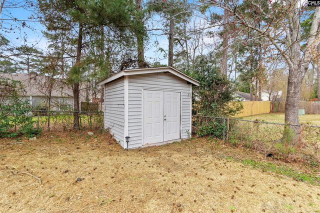 305 Whispering Glen Court, West Columbia, SC 29170