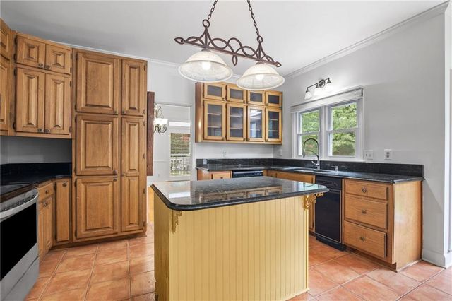 574 Antioch Road, Fayetteville, GA 30215