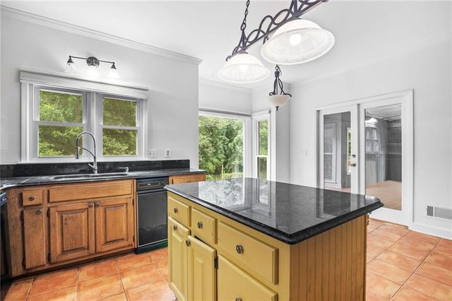 574 Antioch Road, Fayetteville, GA 30215