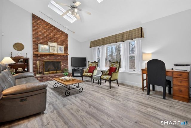 80 Kirk Road, Hamden, CT 06514