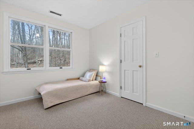 80 Kirk Road, Hamden, CT 06514