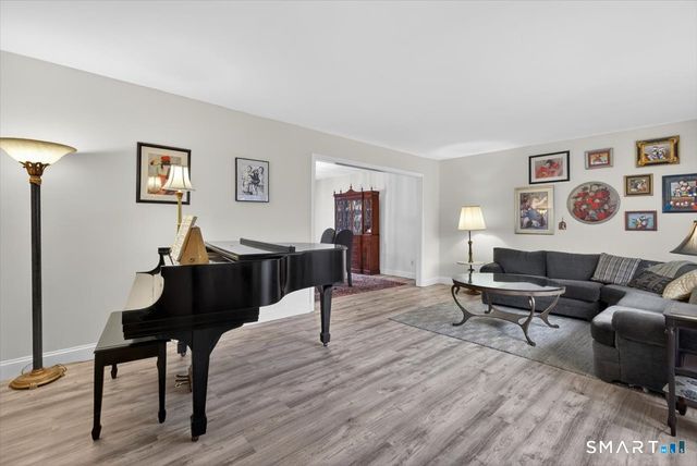 80 Kirk Road, Hamden, CT 06514