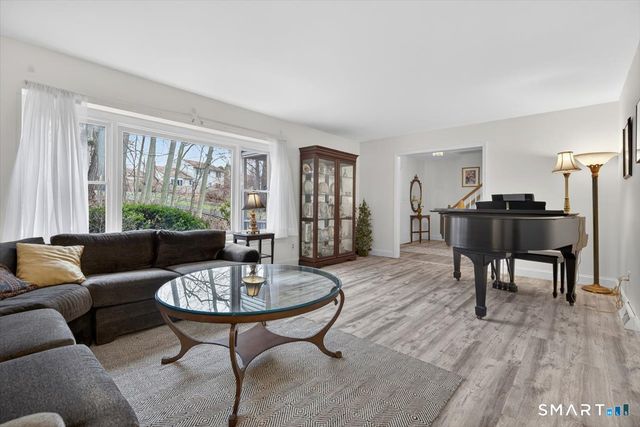 80 Kirk Road, Hamden, CT 06514