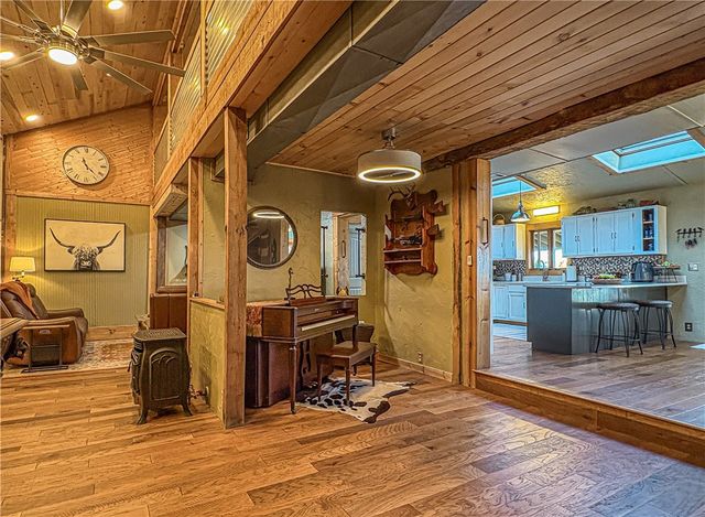 2268 MC 6035, Yellville, AR 72687