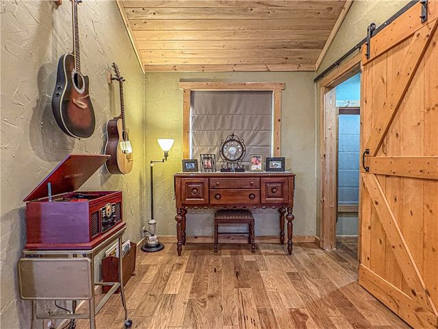 2268 MC 6035, Yellville, AR 72687