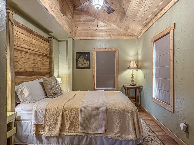 2268 MC 6035, Yellville, AR 72687