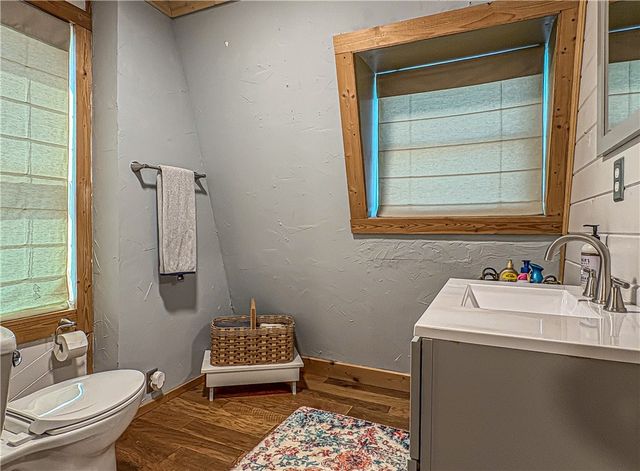 2268 MC 6035, Yellville, AR 72687