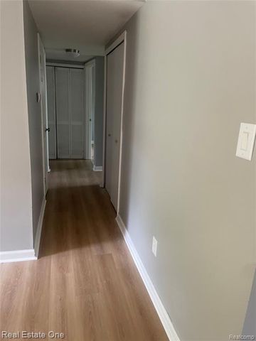 28148 Fairfax Street, Southfield, MI 48076