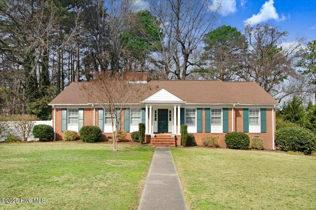 607 Gloucester Road, Goldsboro, NC 27534