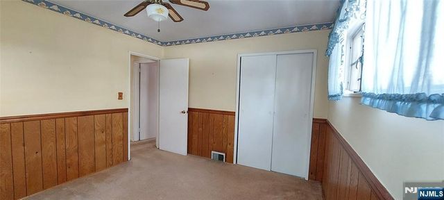 412 Flaker Drive, Wyckoff, NJ 07481