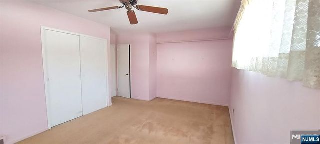 412 Flaker Drive, Wyckoff, NJ 07481