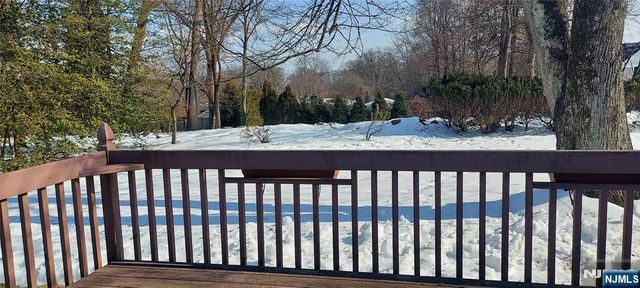 412 Flaker Drive, Wyckoff, NJ 07481