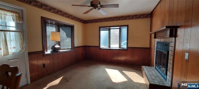 412 Flaker Drive, Wyckoff, NJ 07481