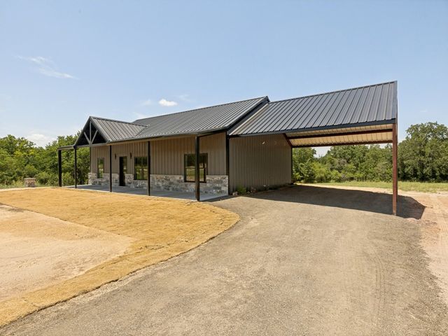 271 Rolling Ranch Boulevard, Alvord, TX 76225