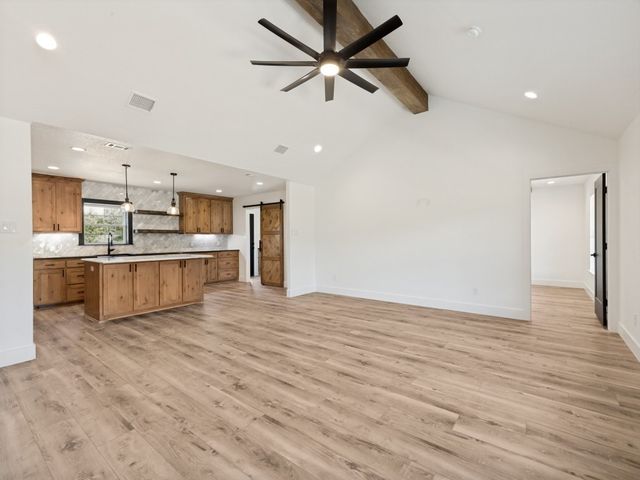 271 Rolling Ranch Boulevard, Alvord, TX 76225